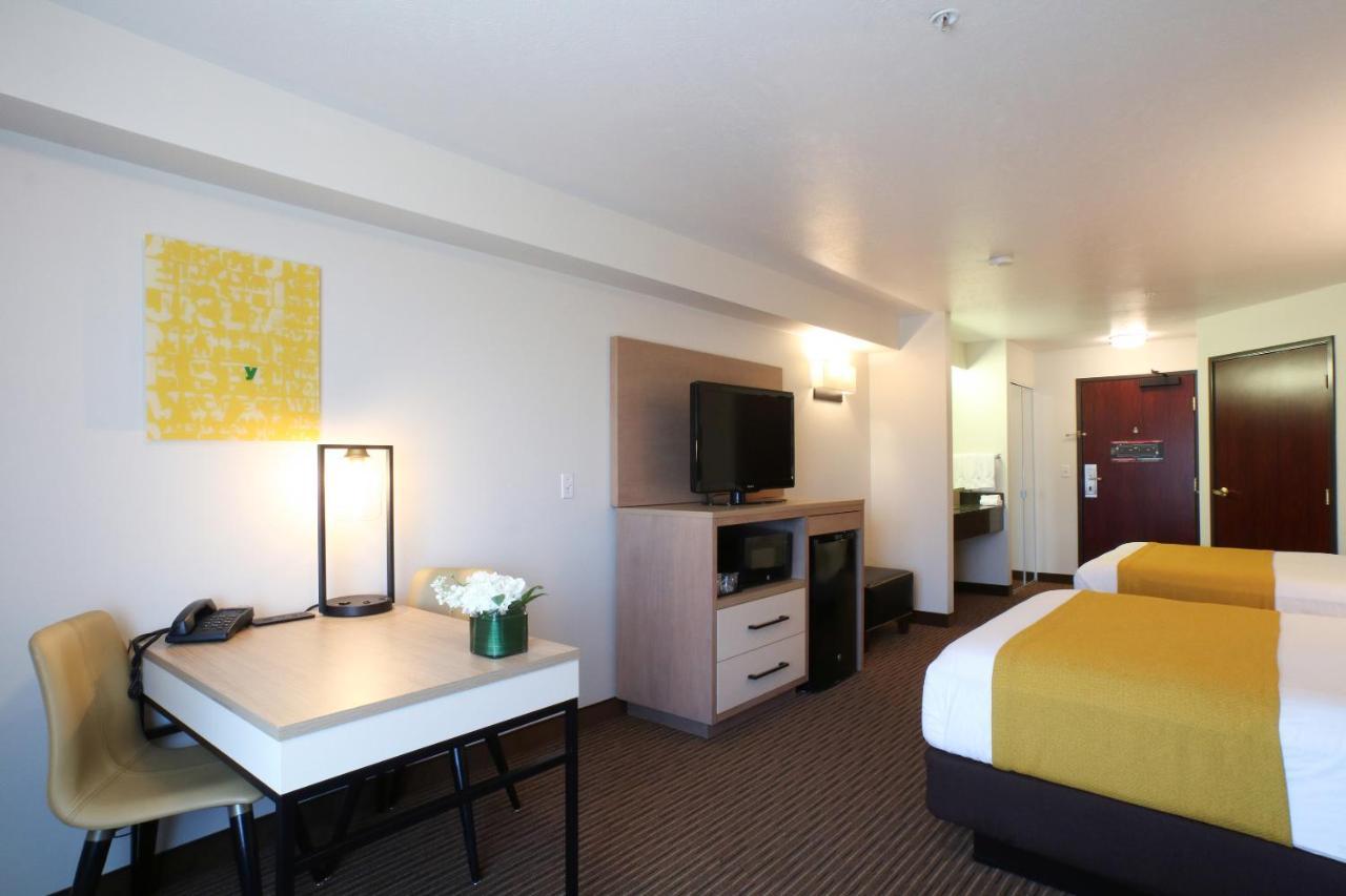 Oxford Suites ספוקיין ואלי מראה חיצוני תמונה